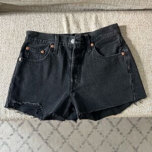 Levi's Black Jean Shorts High-Waisted Frayed Hem